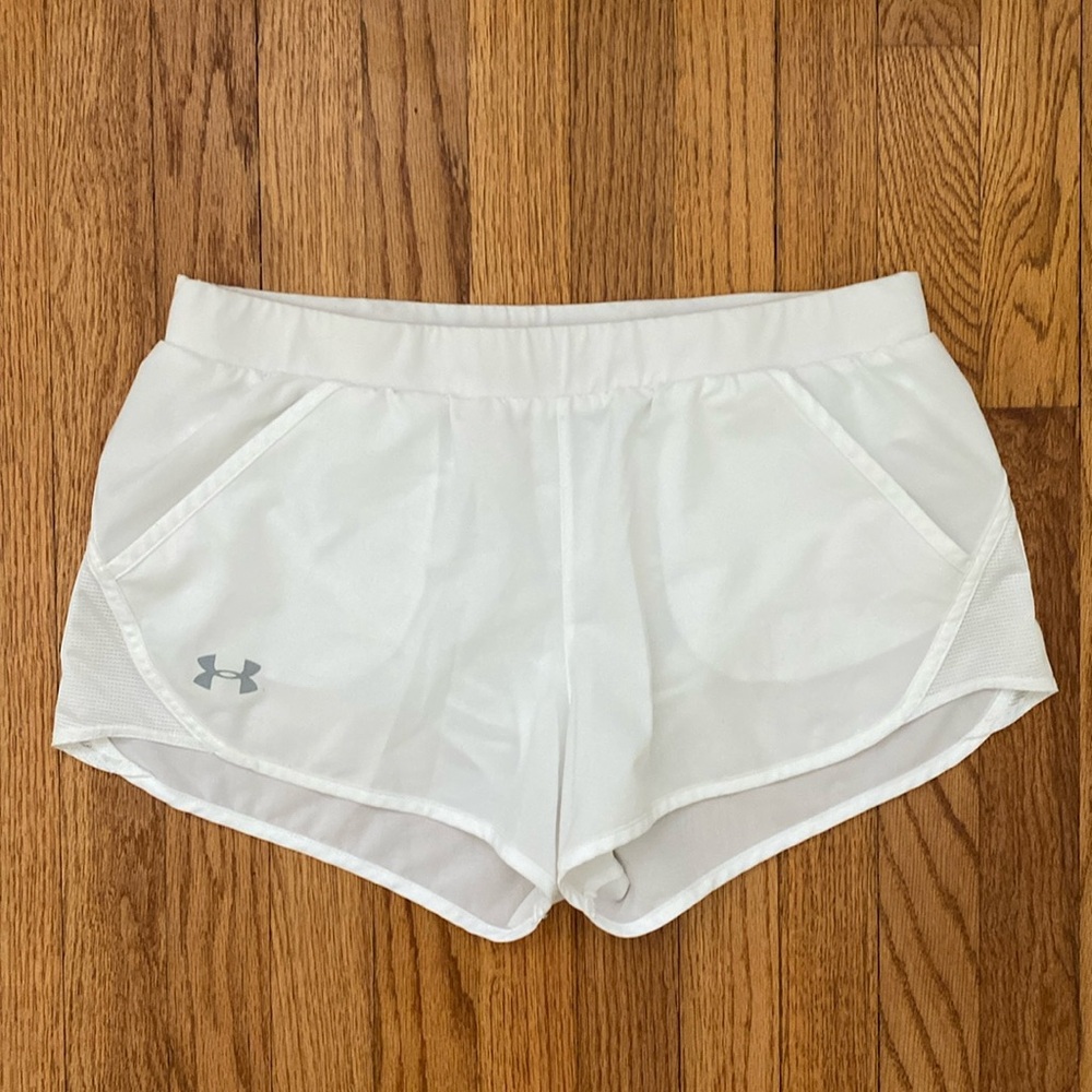 Under Armour Women's Fly By Shorts; 3" inseam; color: white; EUC